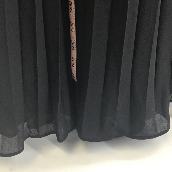 LULU'S SZ M Mesmerizing Essence Black Pleated Backless Tiered Maxi Dress NEW B26 - Picture 5 of 10